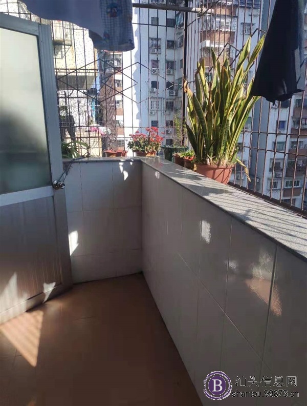 汕头市金平区金凤燕花园小区南北朝向小户型出售